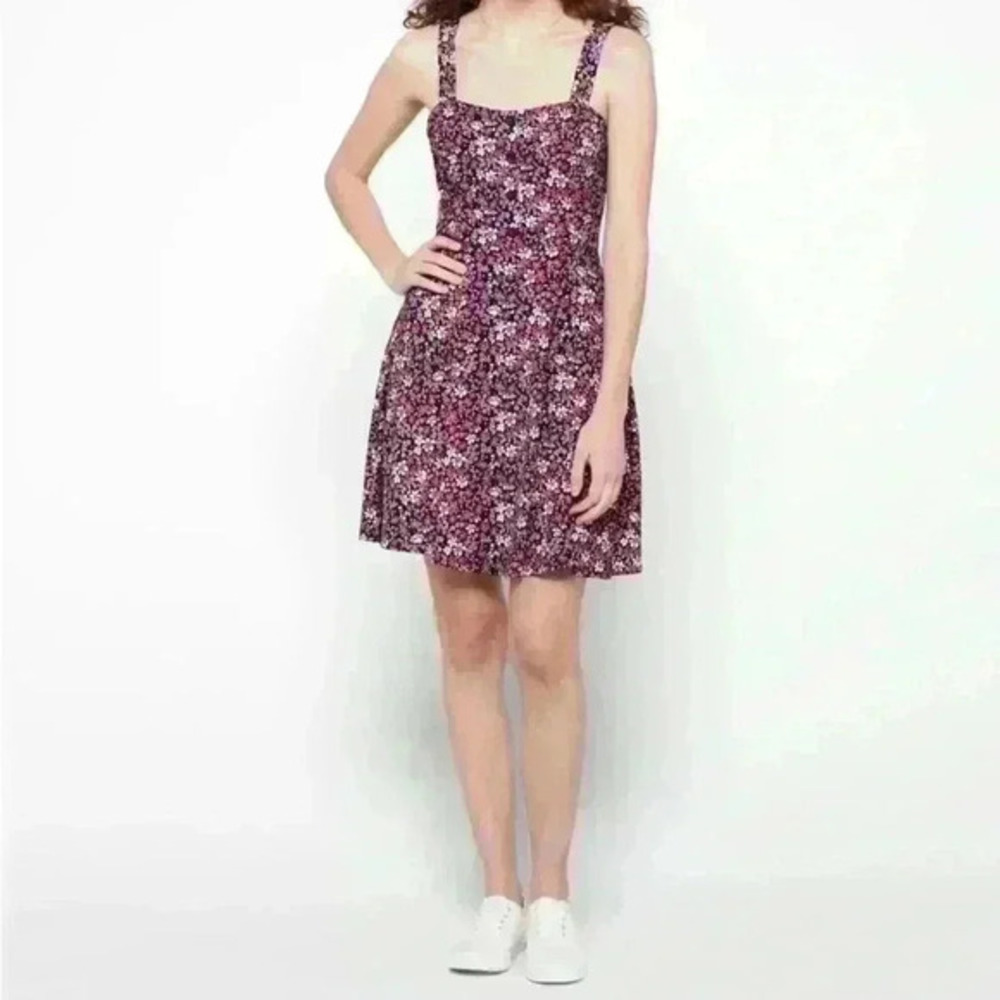 NINE BRITTON
Renie Knit Dress